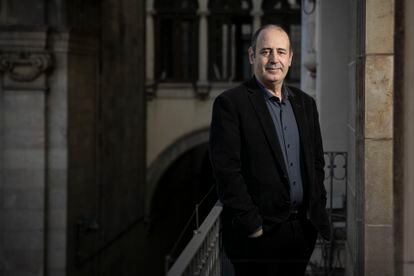 El profesor de la Universidad Pompeu Fabra Carles Ramió, en el rectorado de la universidad barcelonesa, el pasado diciembre.