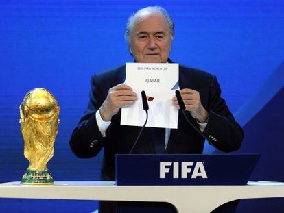 Blatter, en el anuncio de Qatar 2002.