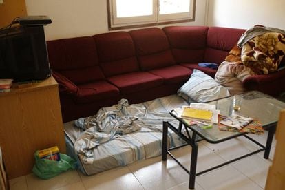 Imagen del apartamento de Abdelbaki Es Satty en Ripoll, tras el registro policial.