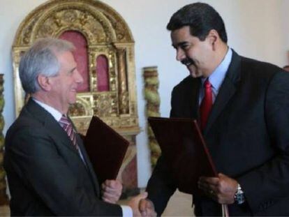 Los presidentes de Uruguay, Tabaré Vázquez, y Venezuela, Nicolás Maduro