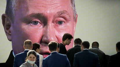Participantes en el Foro Económico de San Petersburgo, que solía considerarse el Davos ruso, el pasado junio.