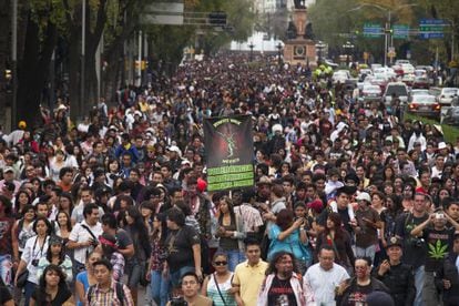 Imagen de una protesta en el Paseo de la Reforma.