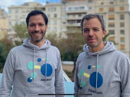 Julio Martínez y Jorge Lluch, cofundadores de Abacum y CEO y COO de la compañía, respectivamente.