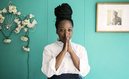 La poeta sudafricana Koleka Putuma, autora del libro 'Amnesia Colectiva'.