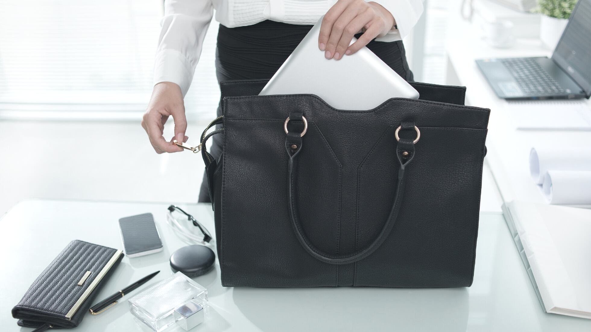 Contracción Aptitud Paja Los mejores bolsos de oficina para mujer | Escaparate: compras y ofertas |  EL PAÍS