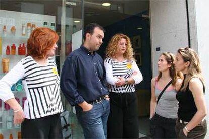 Madrileños residentes en Illescas. De izquierda a derecha, Esther Pedrita, Alejandro Díaz, Sonia Gómez, Carolina Sen y Elena Alonso.