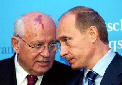 Gorbachov y Putin, en diciembre de 2014, en Schleswig (Alemania).