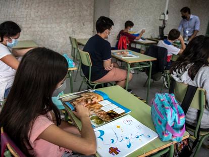 Clase de Religión de primero de ESO en un instituto público valenciano en septiembre.
