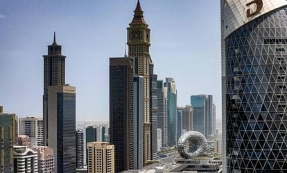 Vista de Dubái y del Museo del Futuro.