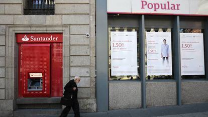 Sucursal del Banco Santander y del Banco Popular en Madrid.