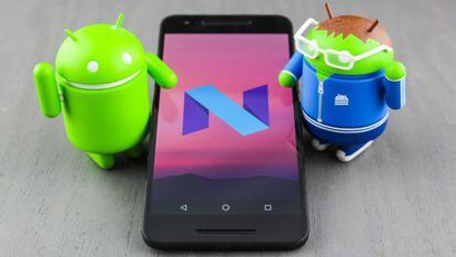 Con Android 7.0 Nougat, las actualizaciones no impiden que sigamos usando el móvil