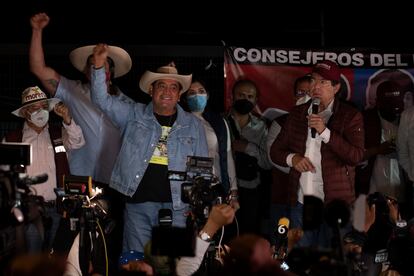 Simpatizantes de Felix Salgado Macedonio excandidato del partido Morena a la gubernatura de Guerrero