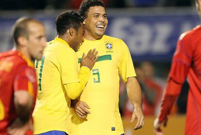 Ronaldo jugó los últimos minutos de la primera parte del partido amistoso que enfrentó a Brasil y Rumanía en São Paulo (1-0).