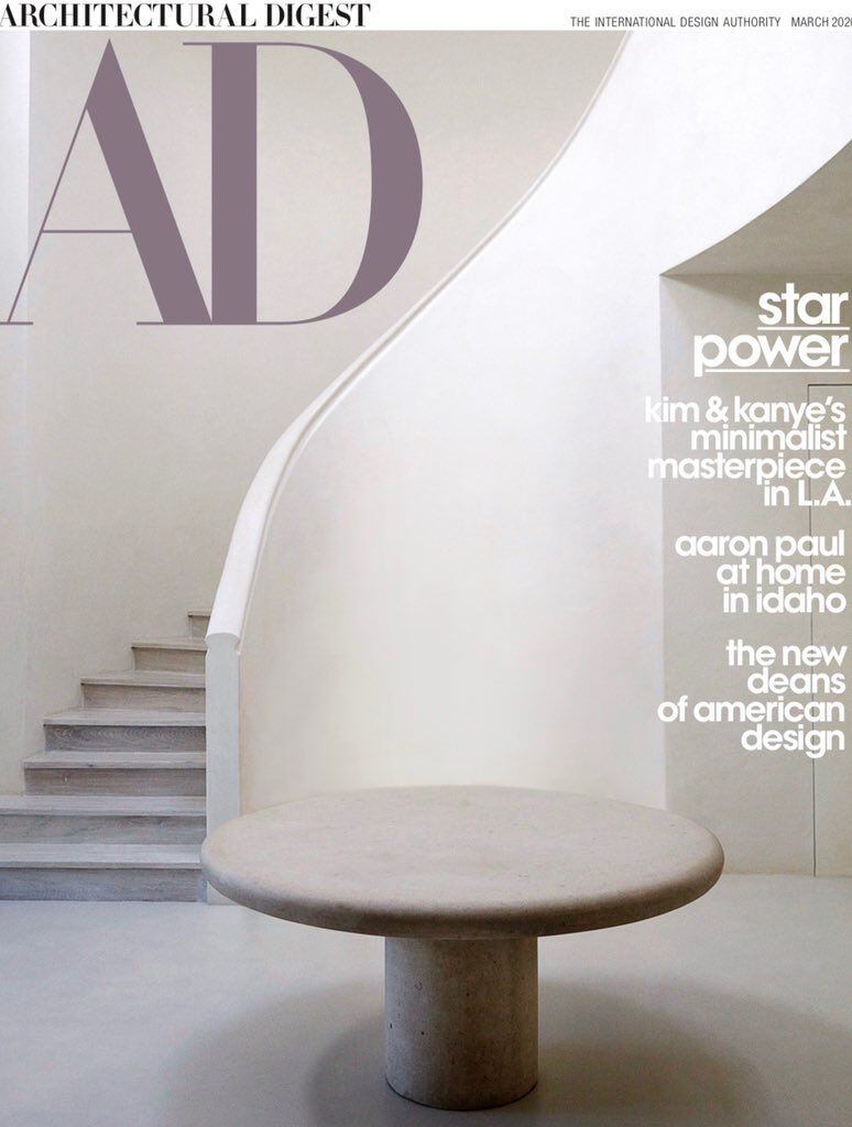 La portada de Architectural Digest de marzo de 2020, dedicada a la casa en Calabasas de Kim Kardashian y Kanye West.