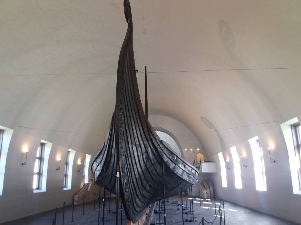 El barco de Oseberg, en el museo de Oslo.