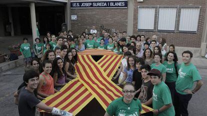 Encierro de profesores y alumnos del del IES Josep Sureda i Blanes.