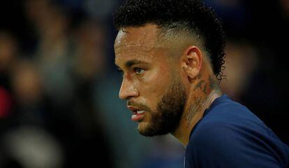 Neymar durante un partido de la Ligue 1 entre Paris St Germain y el Stade de Reims