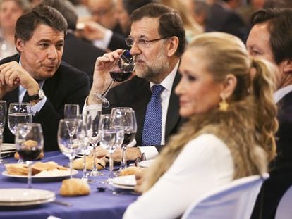 Rajoy junto a Cifuentes e Ignacio González.
