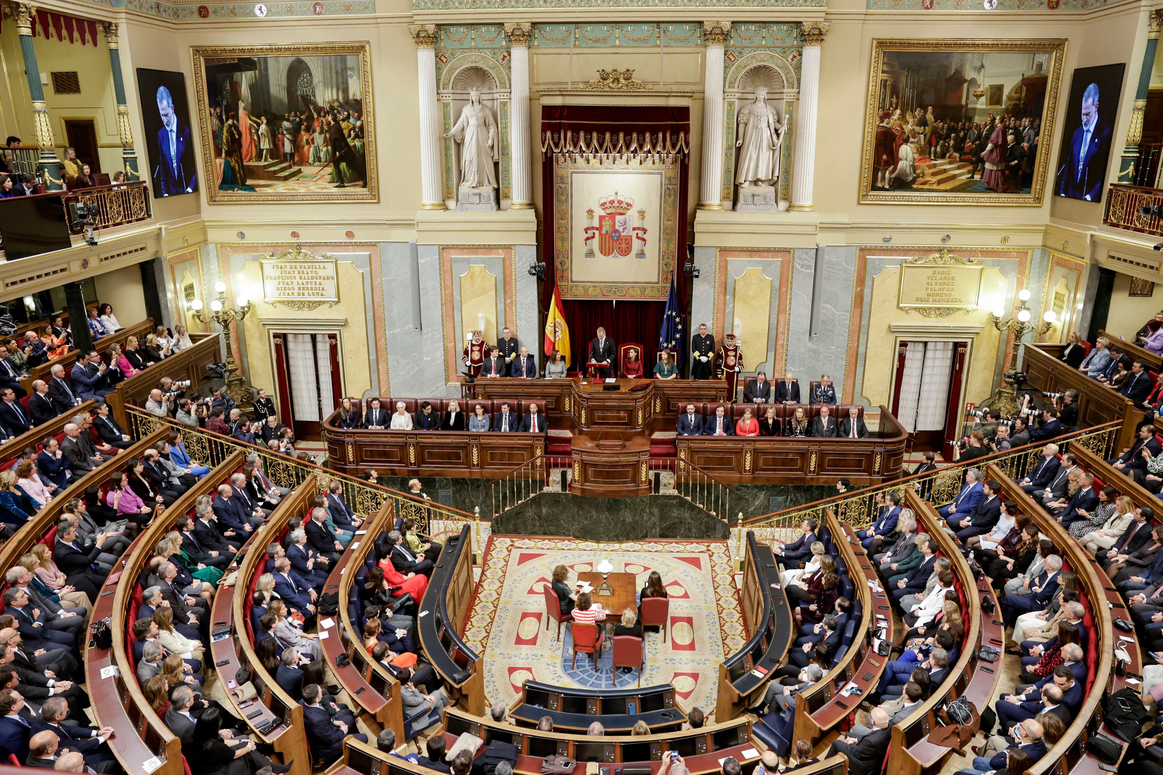 Plano general del Congreso de los Diputados durante el discurso del rey Felipe VI en la apertura de la XV Legislatura. 
