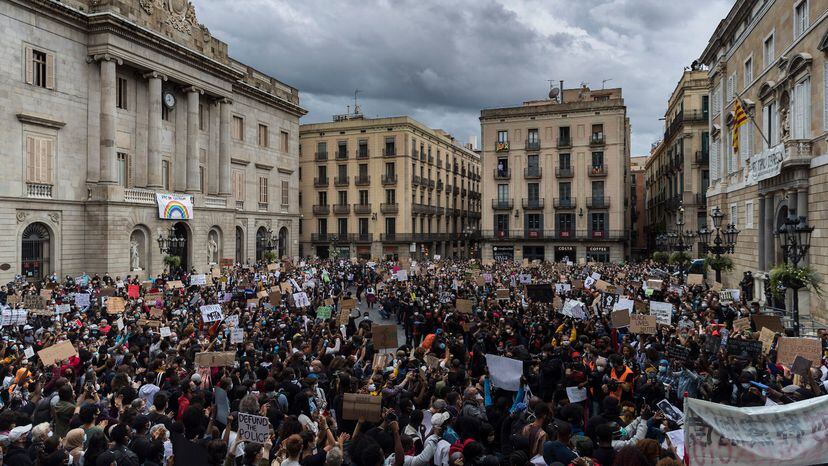 [Ciutadans] Manifestación: "Fuera el zorro del gallinero, Oficina Antifrau independiente" DPS53AE3HVFCDDPUVYBN6ZVZVA