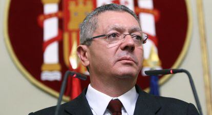 Alberto Ruiz-Gallard&oacute;n, el martes durante su dimisi&oacute;n como ministro de Justicia.