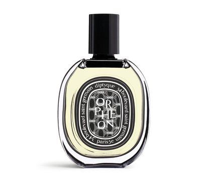 

Orphéon es el nuevo perfume de Diptyque: una fragancia con un toque amaderado que pueden compartir hombres y mujeres. 
Precio: 135 euros.