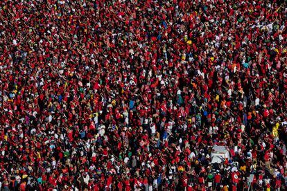 Partidarios del presidente brasileño Luiz Inácio Lula Da Silva, durante la ceremonia de toma de posesión, el pasado 1 de enero en Brasilia.