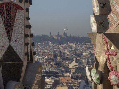La Sagrada Família de Barcelona serà l'edifici més alt de la ciutat el 2022.