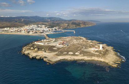 Vista aérea de Tarifa y la isla de Las Palomas (Cádiz).