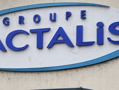 Logo de la empresa Lactalis en su sede de Laval, al oeste de Francia. 