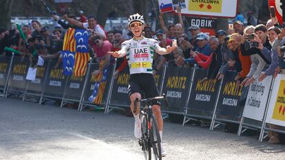 Pogacar festeja un nuevo triunfo de etapa en la Volta tras la subida a Queralt.