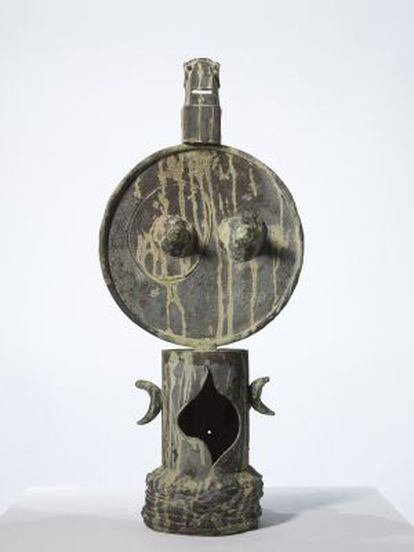 'Dona', escultura de Miró del 1970 creada amb objectes trobats pel pintor i fosos en bronze.