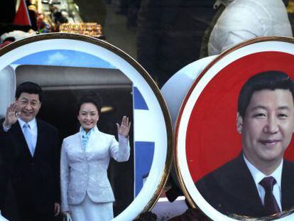 Souvenirs de Xi Jinping en Pek&iacute;n.