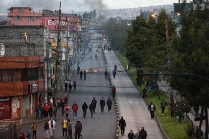 Durante el fin de semana, numerosos grupos de indígenas llegaron a Quito para apoyar a los manifestantes concentrados en la capital.
