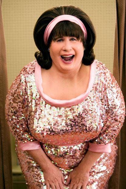 Good morning, Baltimore! John Travolta mostraba su cara más divertida y travesti en Hairspray (2007). Nadie hace mejor de madre de los 60 con su cardado y su maquillaje natural de ama de casa.