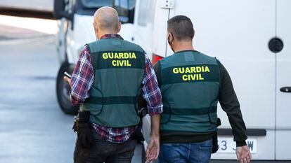 Agentes de la Guardia Civil en Málaga, el pasado enero.