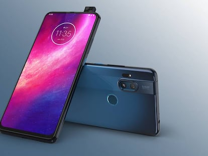 Motorola One Hyper con cámara de 64 megapíxeles y selfie emergente