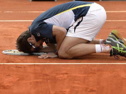 Robredo celebra su triunfo ante Almagro.