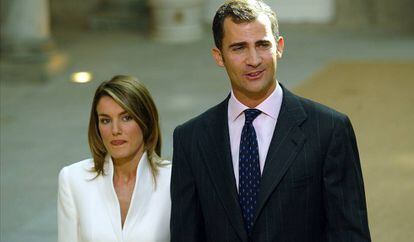Don Felipe y doña Letizia, el día de su compromiso.