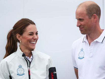 Kate Middleton y Guillermo de Inglaterra, en la regata The King's Cup en Cowes, Inglaterra, este mes.