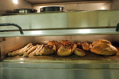 Un horno de pan con diversas variedades en Madrid.