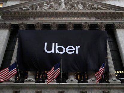 Cartel anunciando la OPV de Uber, en la Bolsa de Nueva York.