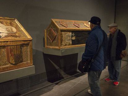Dos de las piezas que se reclaman de Sijena en el Museo de Lleida. 