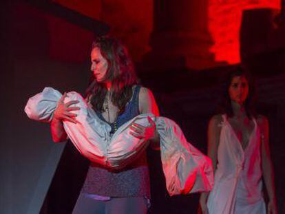La actriz interpreta a Hécuba en el nuevo montaje de ‘Troyanas’ que traslada la acción a Siria y se estrena en el festival de Mérida