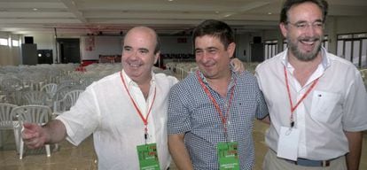 De izquierda a derecha, Gaspar Zarrías, Francisco Reyes y Felipe López, este jueves en Jaén.