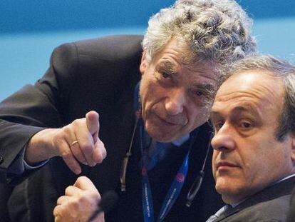 Villar junto a Platini en un congreso de la FIFA en 2014. 