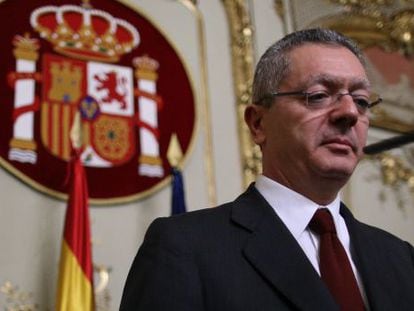 Alberto Ruiz- Gallardón, dimite como ministro de Justicia