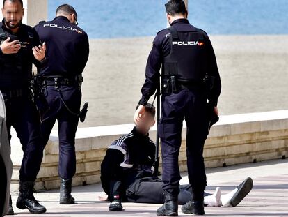 Detención en Almería el pasado sábado de un ciclista por incumplir las medidas de confinamiento del estado de alarma.