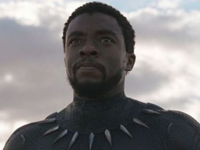  Black Panther  se toma un apreciable esfuerzo en ser responsable tanto con las implicaciones raciales de su personaje como con los colectivos cambios de sensibilidad