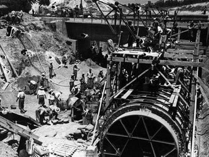 Presos republicanos, durante la construcción del Canal del Guadalquivir.